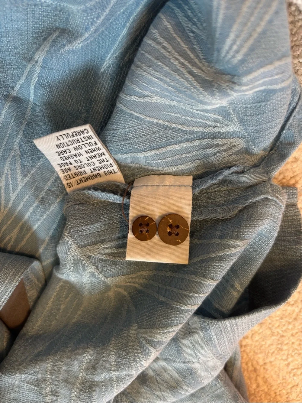 Tommy Bahama Men's Light Blue Palm Pattern Button-down XL